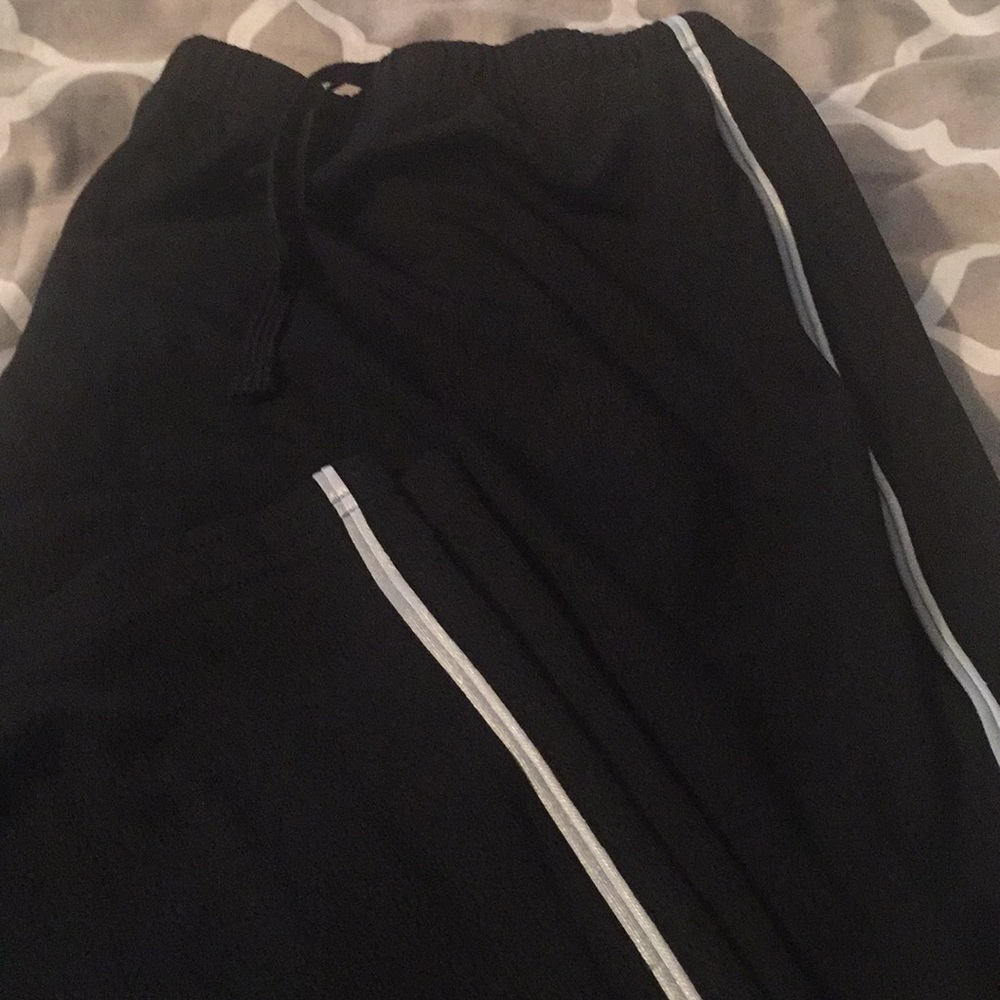 Workout Capri - Picture 2 of 2